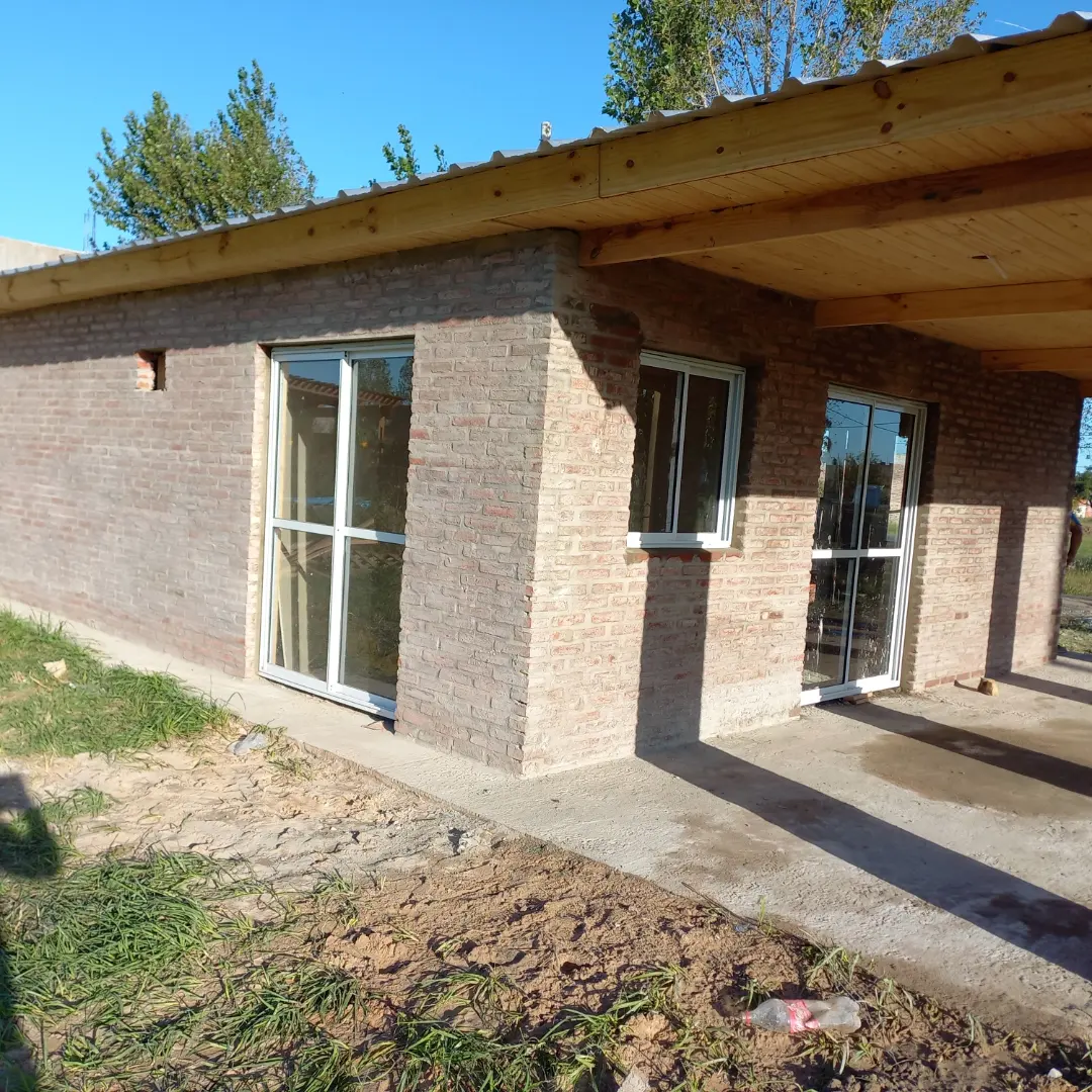 Casa Almendro terminada, construcción residencial en Rosario